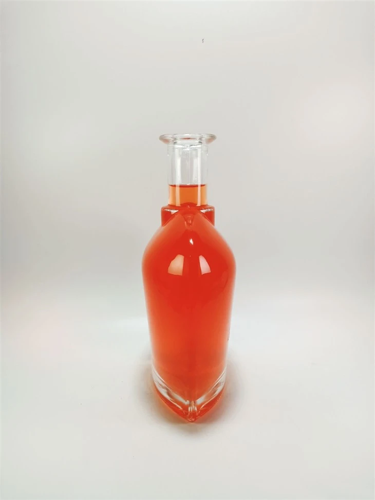 Factory Produced Thick Bottom Vodka/Whisky/Sherry/Rum Glass Bottle 700ml